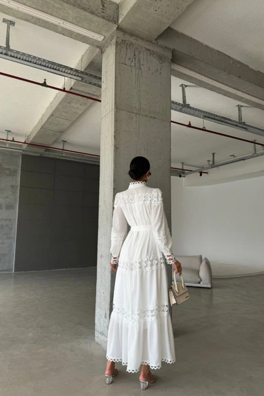 Krep Kumaş & Dantel Detaylı Astarlı Beyaz Elbise